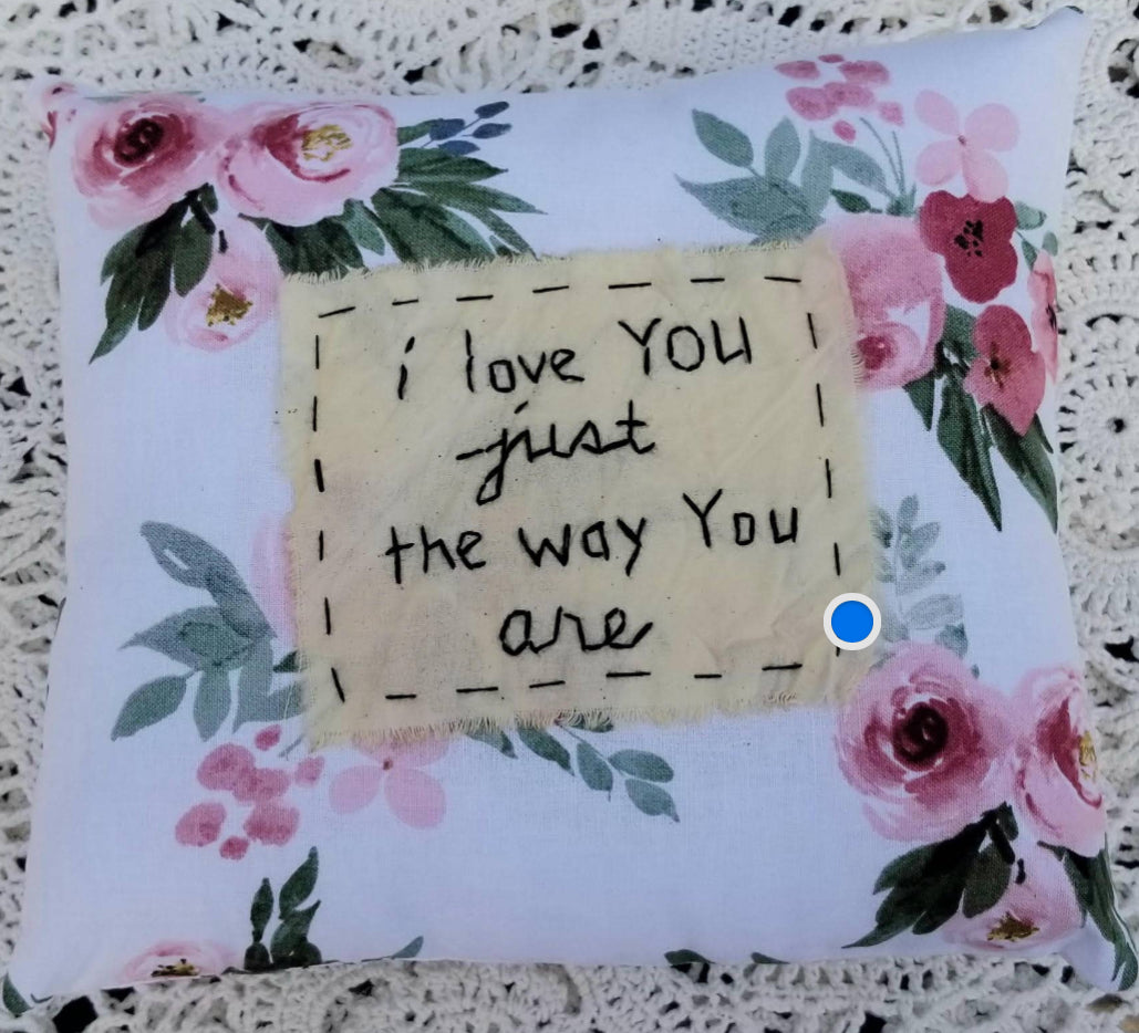 Gift basket - pillow
