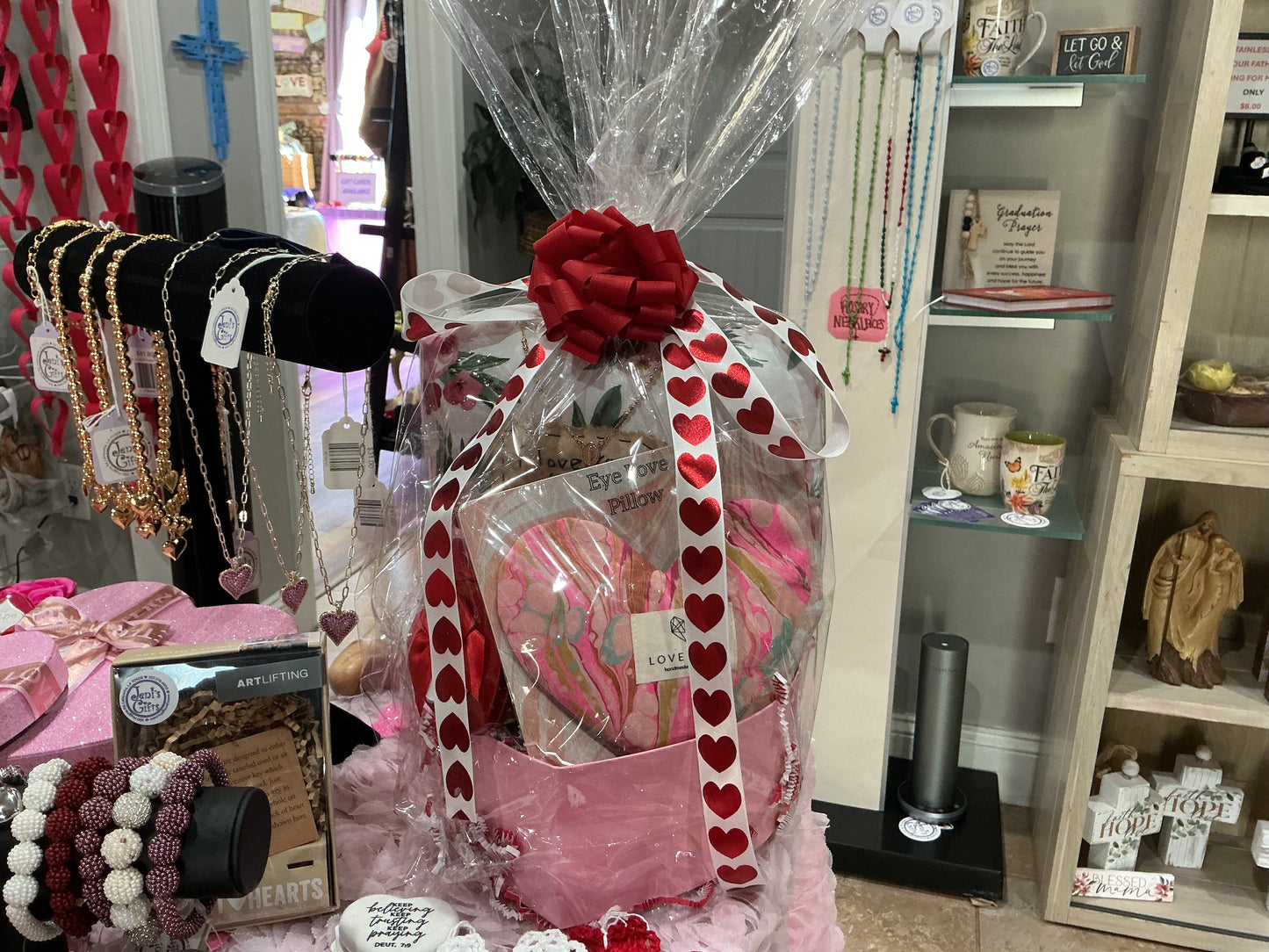 Hearts Deluxe Gift basket