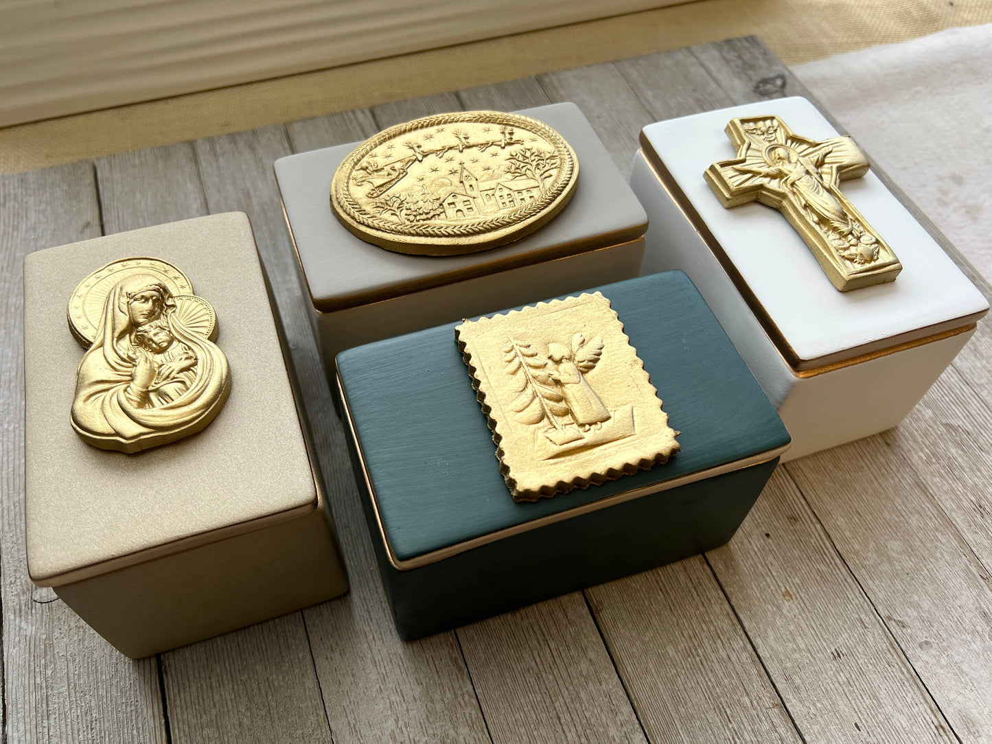 Blessed Virgin Mary & Baby Ceramic Box: Beige