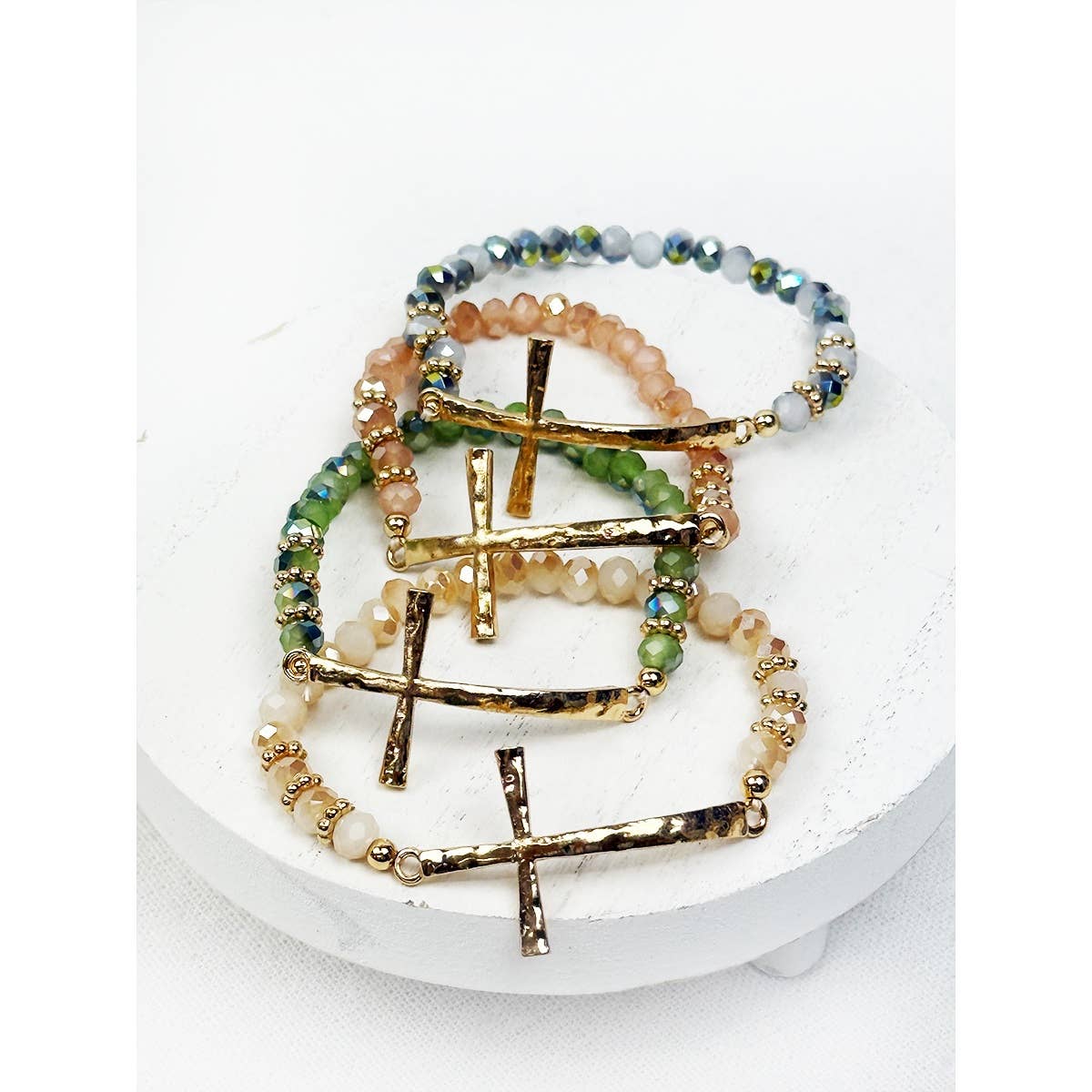Hammered Cross Bead Stretch Bracelet: Mixed colors
