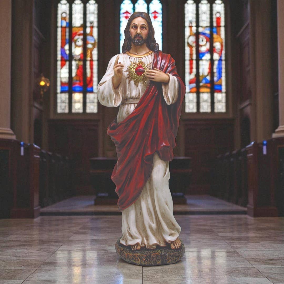 Sacred Heart of Jesus Statue