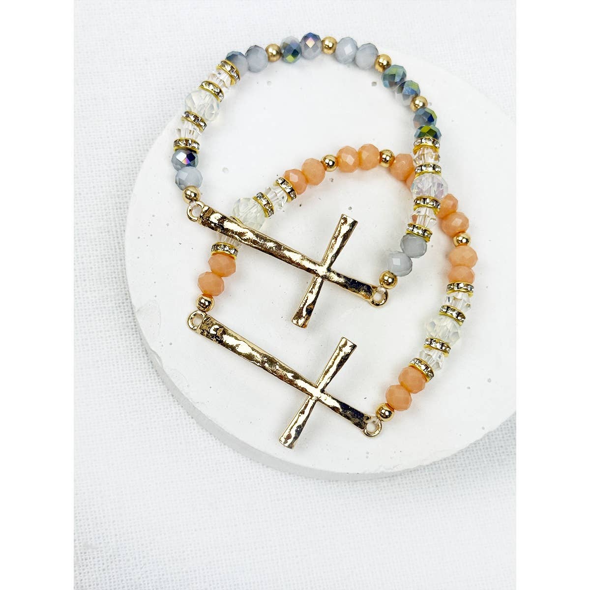 Hammered Cross Bead Stretch Bracelet: Mixed colors