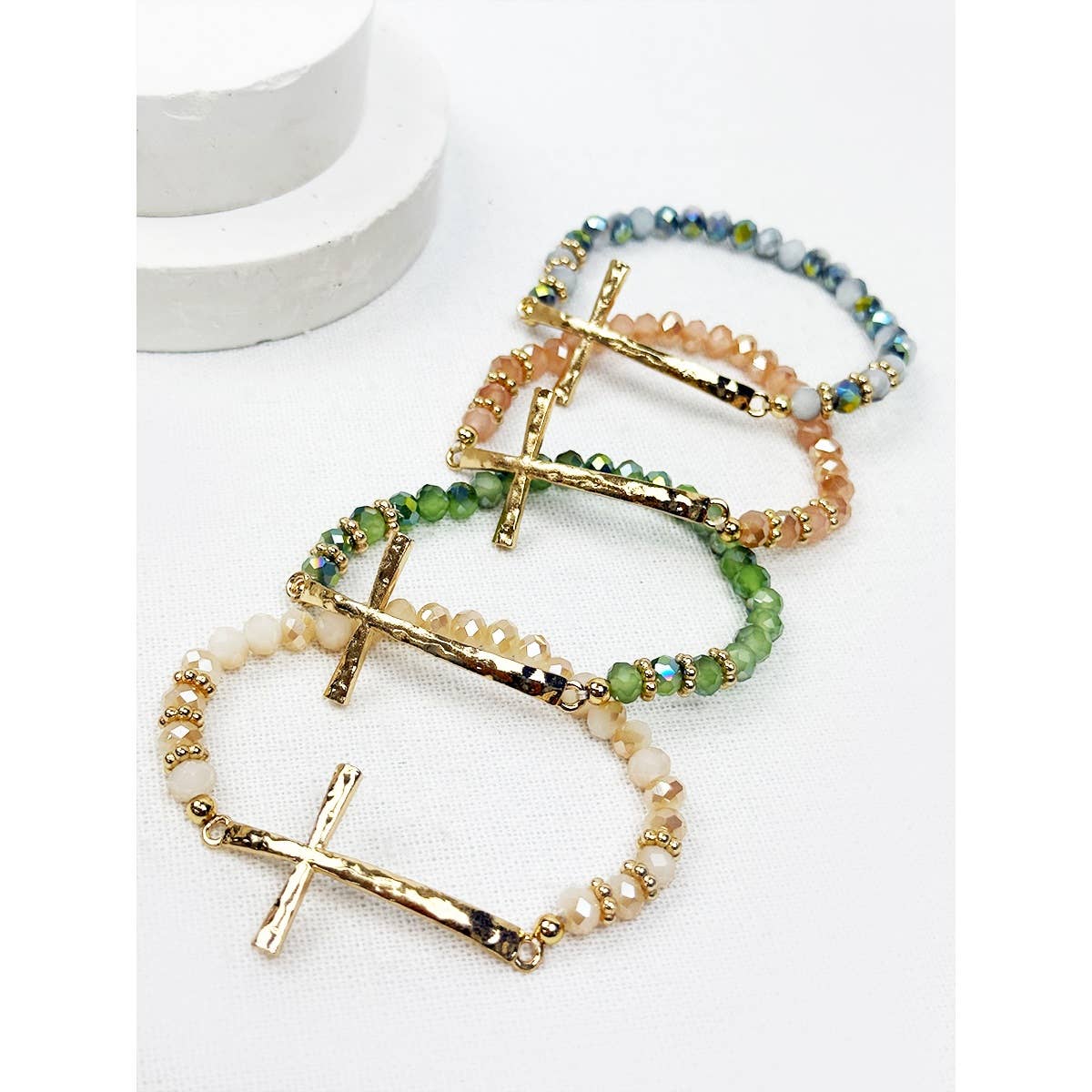 Hammered Cross Bead Stretch Bracelet: Mixed colors