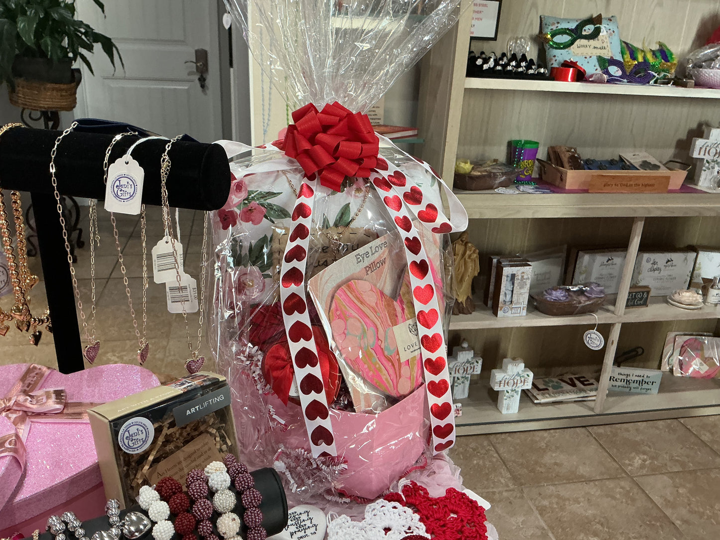Hearts Deluxe Gift basket