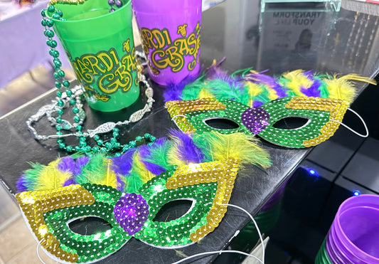 Mardi Gras mask w/feathers