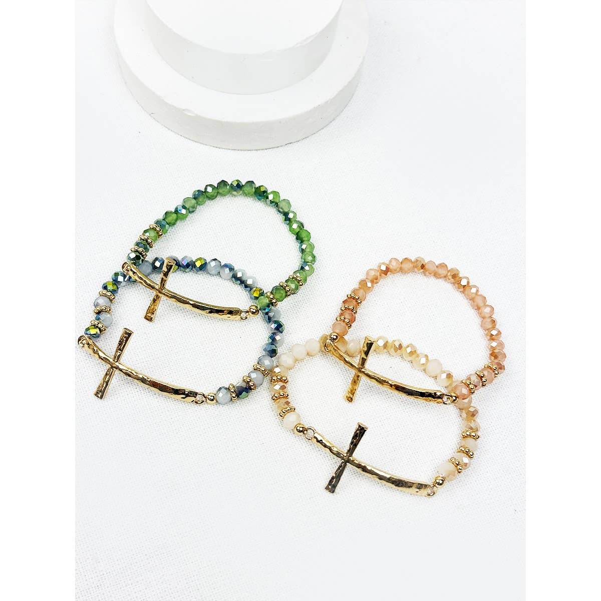Hammered Cross Bead Stretch Bracelet: Mixed colors